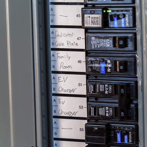 loadcenter-ev-charging-breaker-500px.jpg