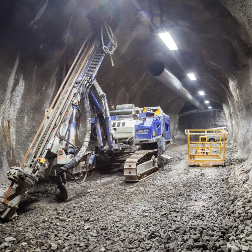 182060009   mining tunneling