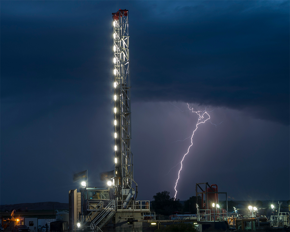 Crouse-Hinds harsh area LED drilling rig lights