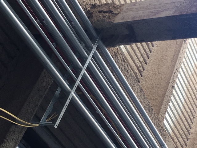 Conduit trapeze support hanger application