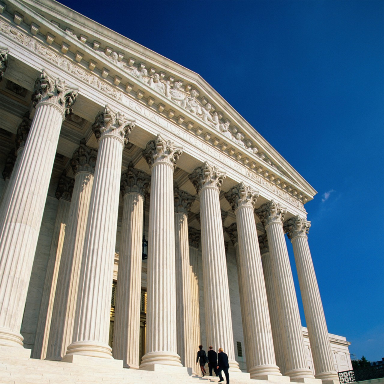 exterior-of-washington-dc-us-supreme-court-building-getty-so001345-1500x1500.jpg